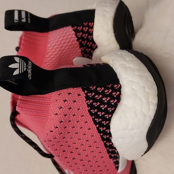 Men's Pharrell Williams Sneakers - Picture 6 of 10